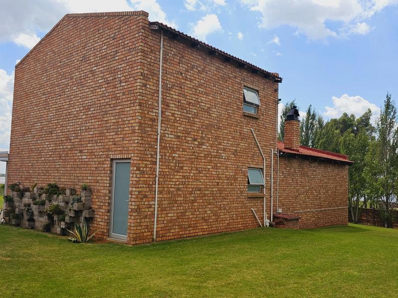 3 Bedroom Property for Sale in Oranjeville Free State